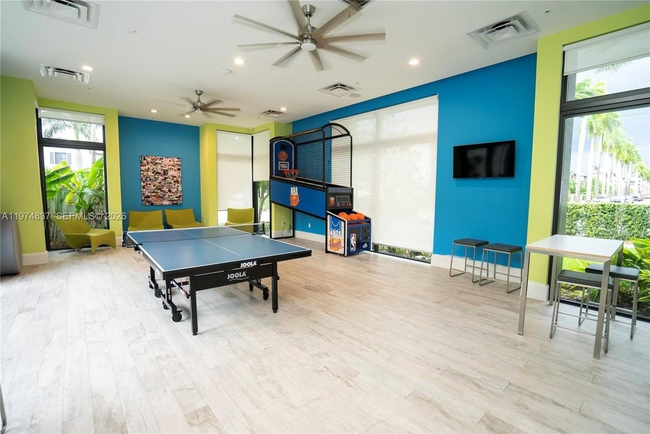 4700 Nw 84th Ave #16 - Photo 4 of 11