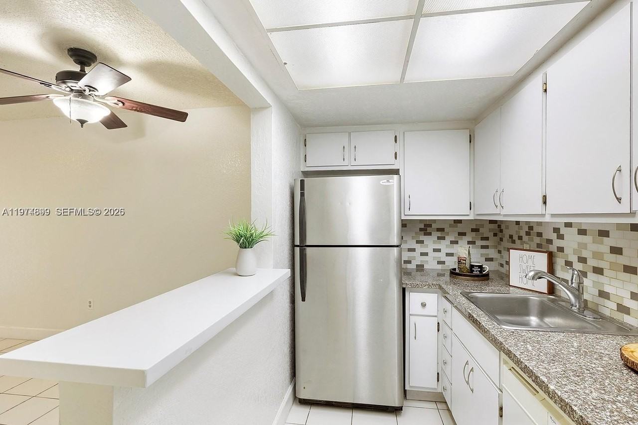 6530 Lake Patricia Dr #E25 - Photo 3 of 15