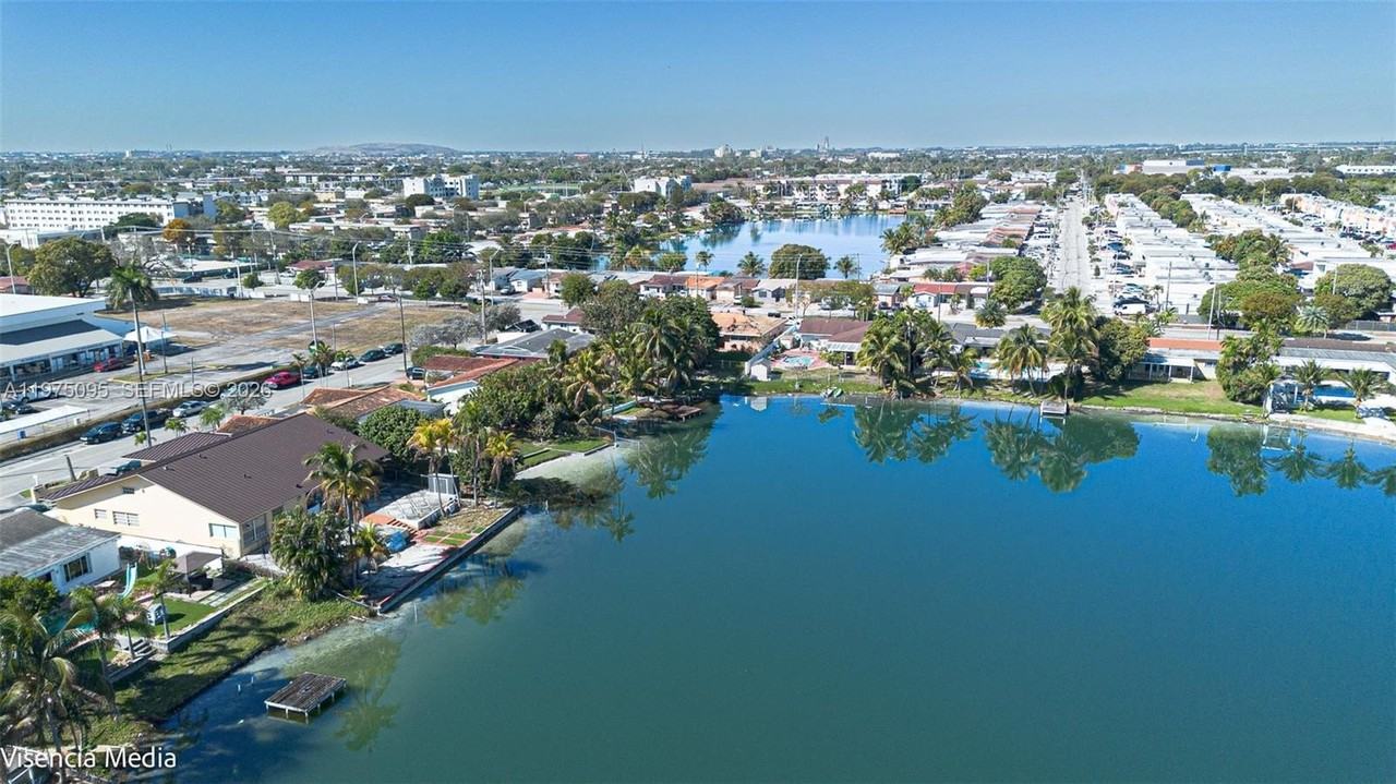 783 W 78th St #1 - Photo 4 of 50