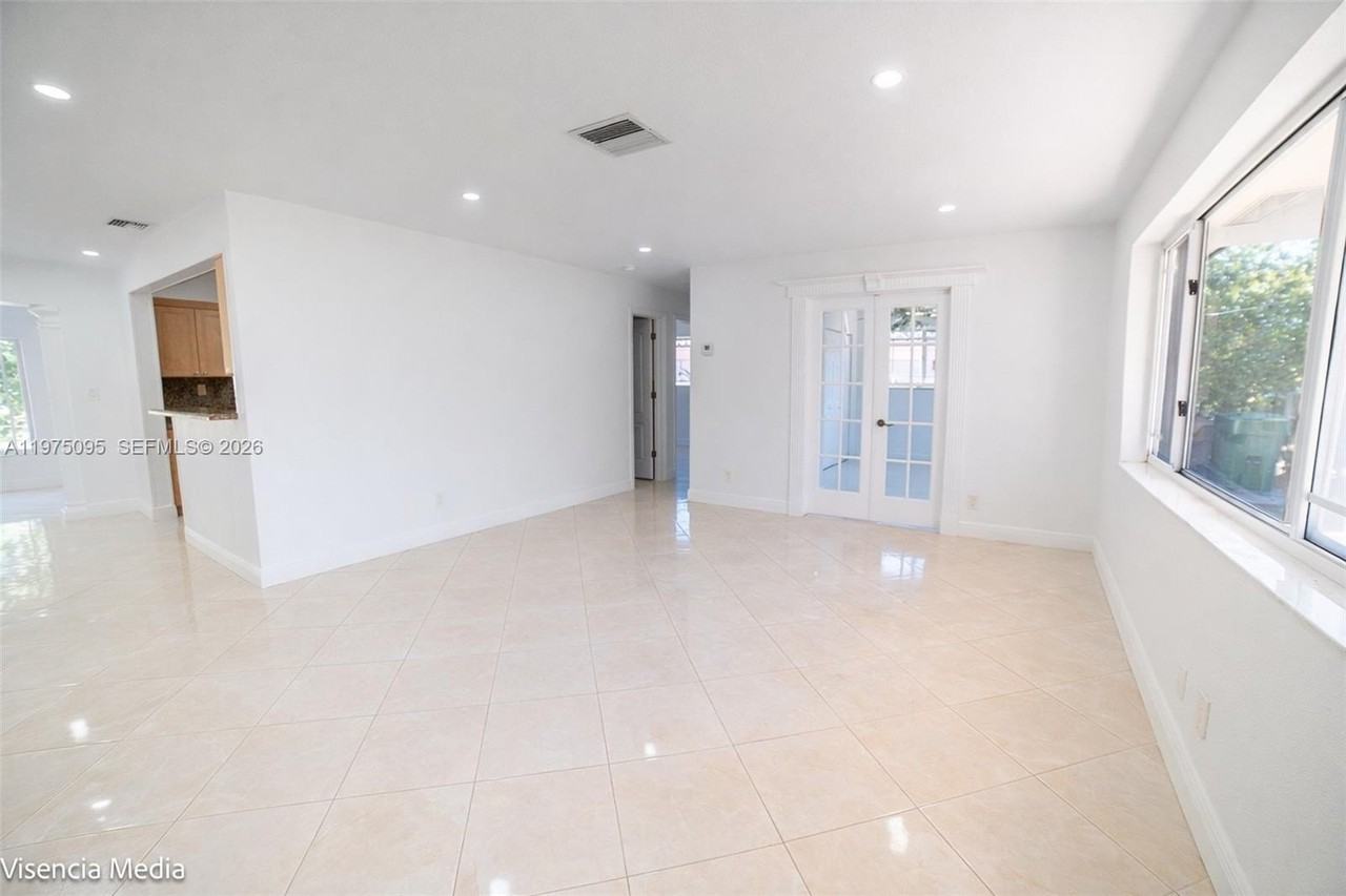 783 W 78th St #1 - Photo 5 of 50