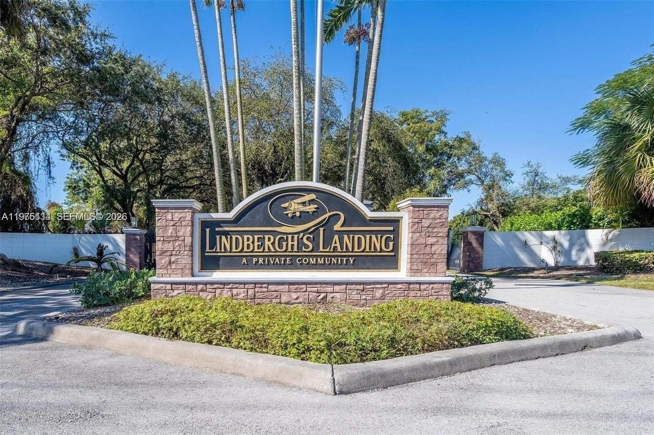 17795 Sw 158th St #17795 - Photo 2 of 31