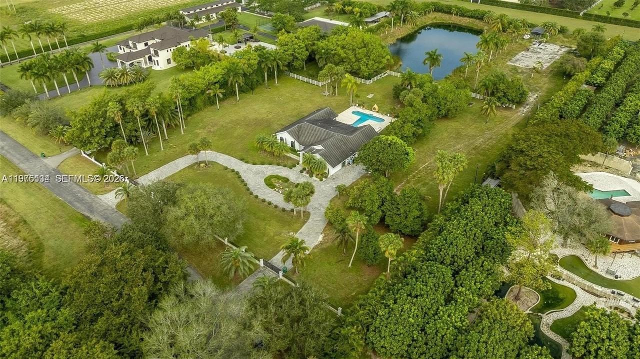 17795 Sw 158th St #17795 - Photo 6 of 31