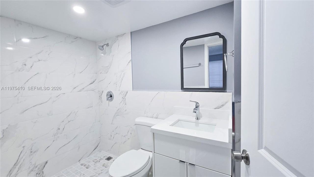 6045 Nw 186th St #307 - Photo 4 of 28