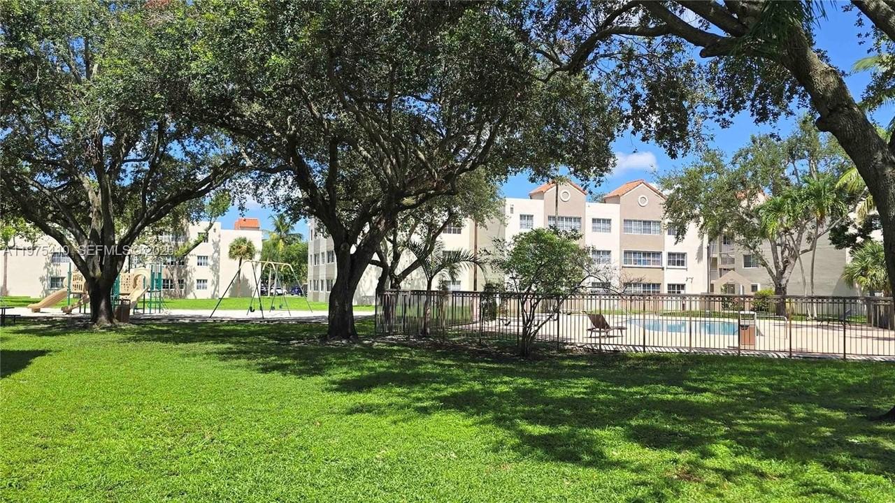 6045 Nw 186th St #307 - Photo 6 of 28