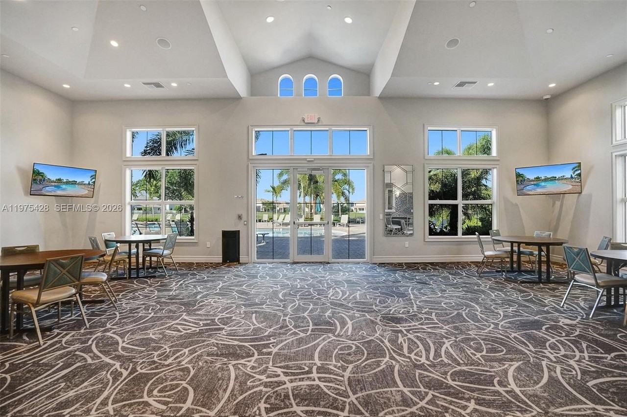 4764 Eucalyptus Dr - Photo 3 of 50