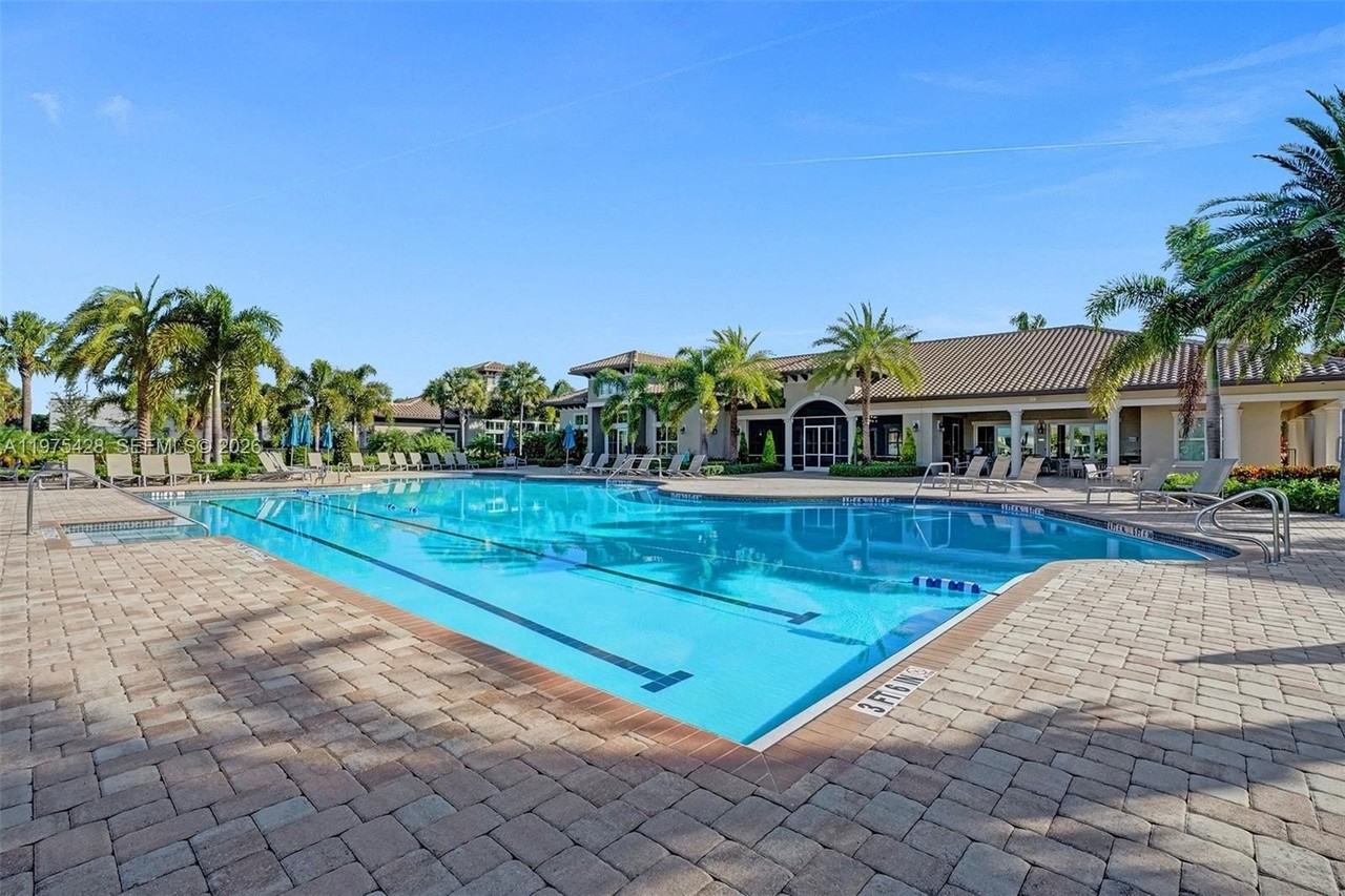 4764 Eucalyptus Dr - Photo 6 of 50