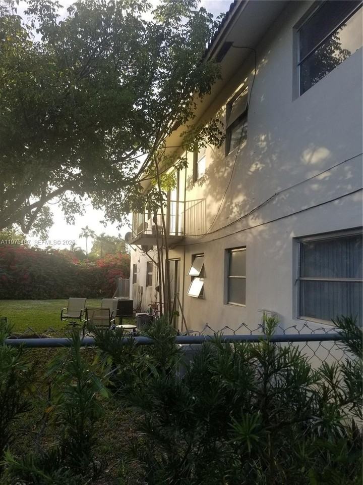 3090 Coral Springs Dr #8 - Photo 4 of 13