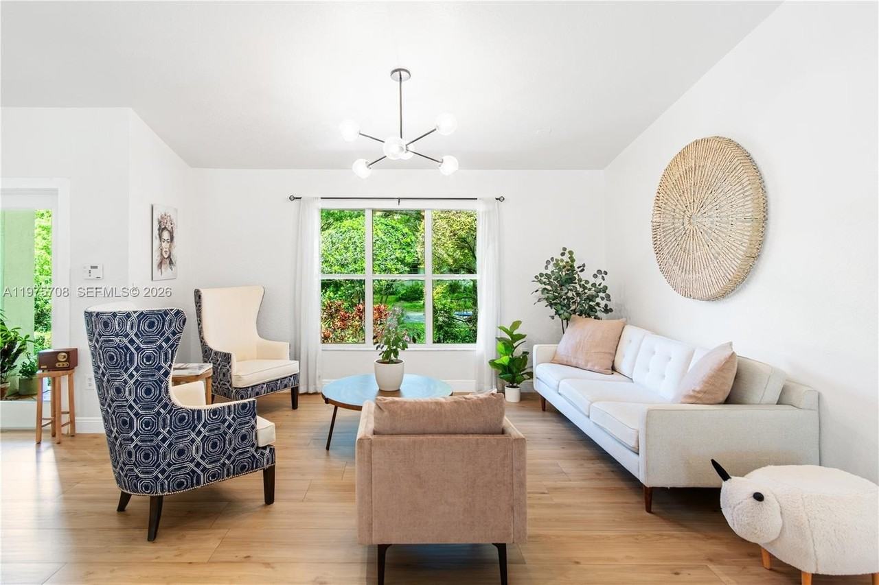 16550 Sw 77th Ct - Photo 3 of 47