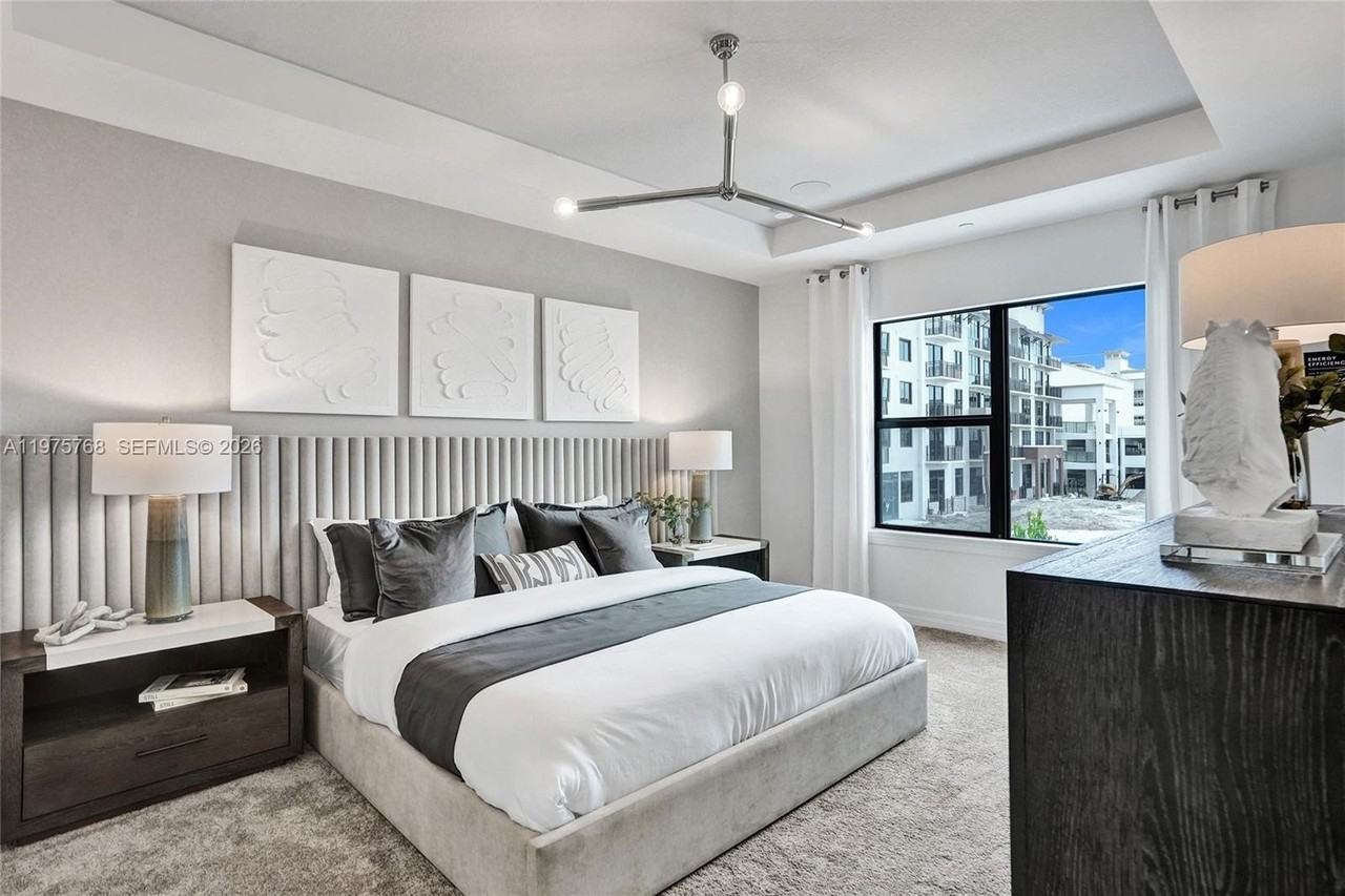 8339 Nw 7th Pl - Photo 7 of 27