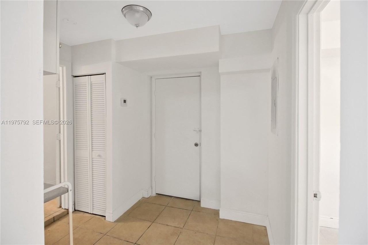 1160 W 26th Ct #D - Photo 7 of 13