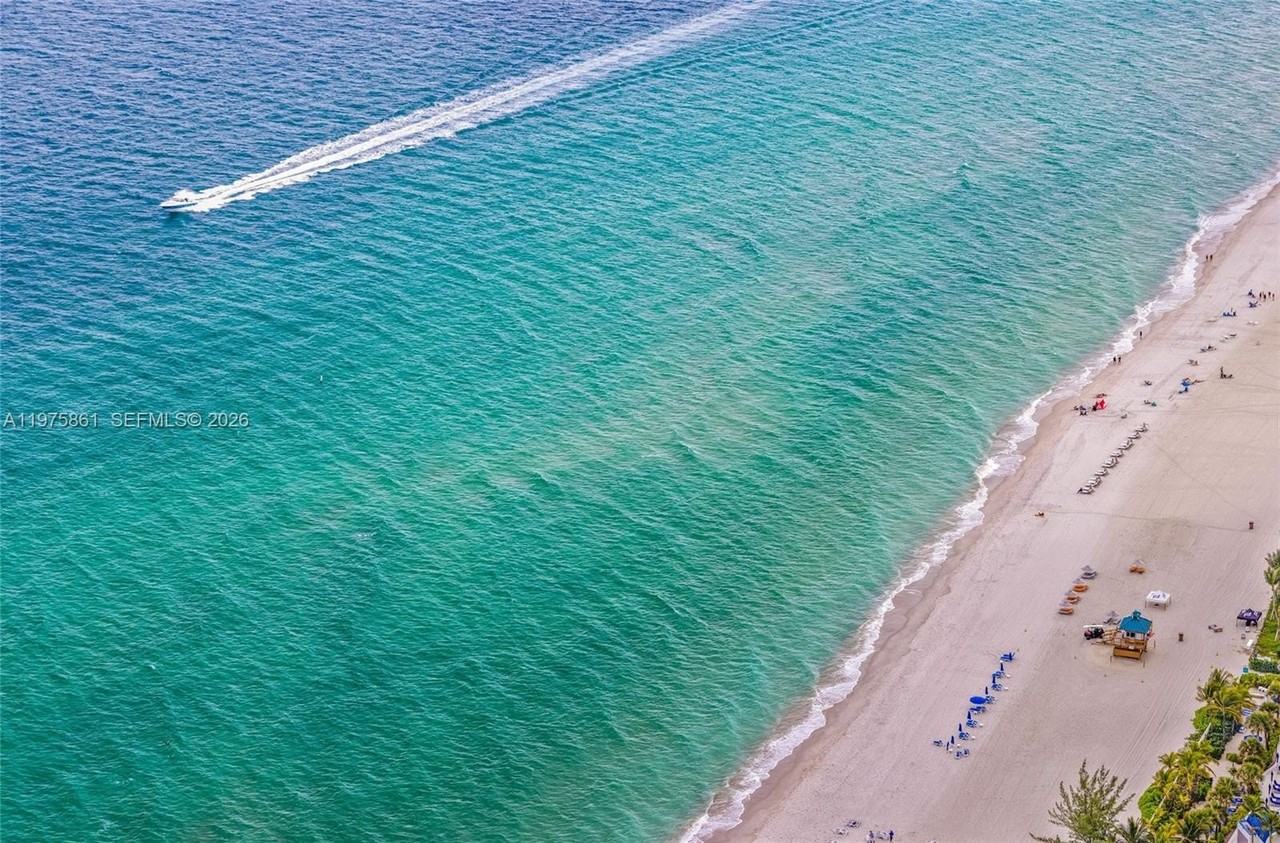 18975 Collins Ave #4604 - Photo 3 of 38