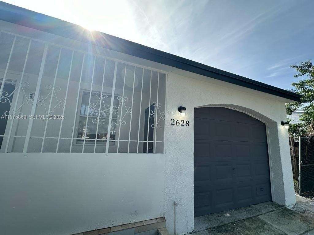 2628 Fletcher Ct #0 - Photo 2 of 27