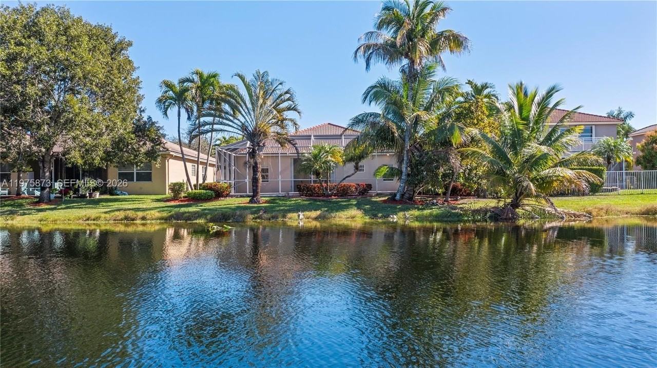 4297 Diamond Ter #4297 - Photo 3 of 37