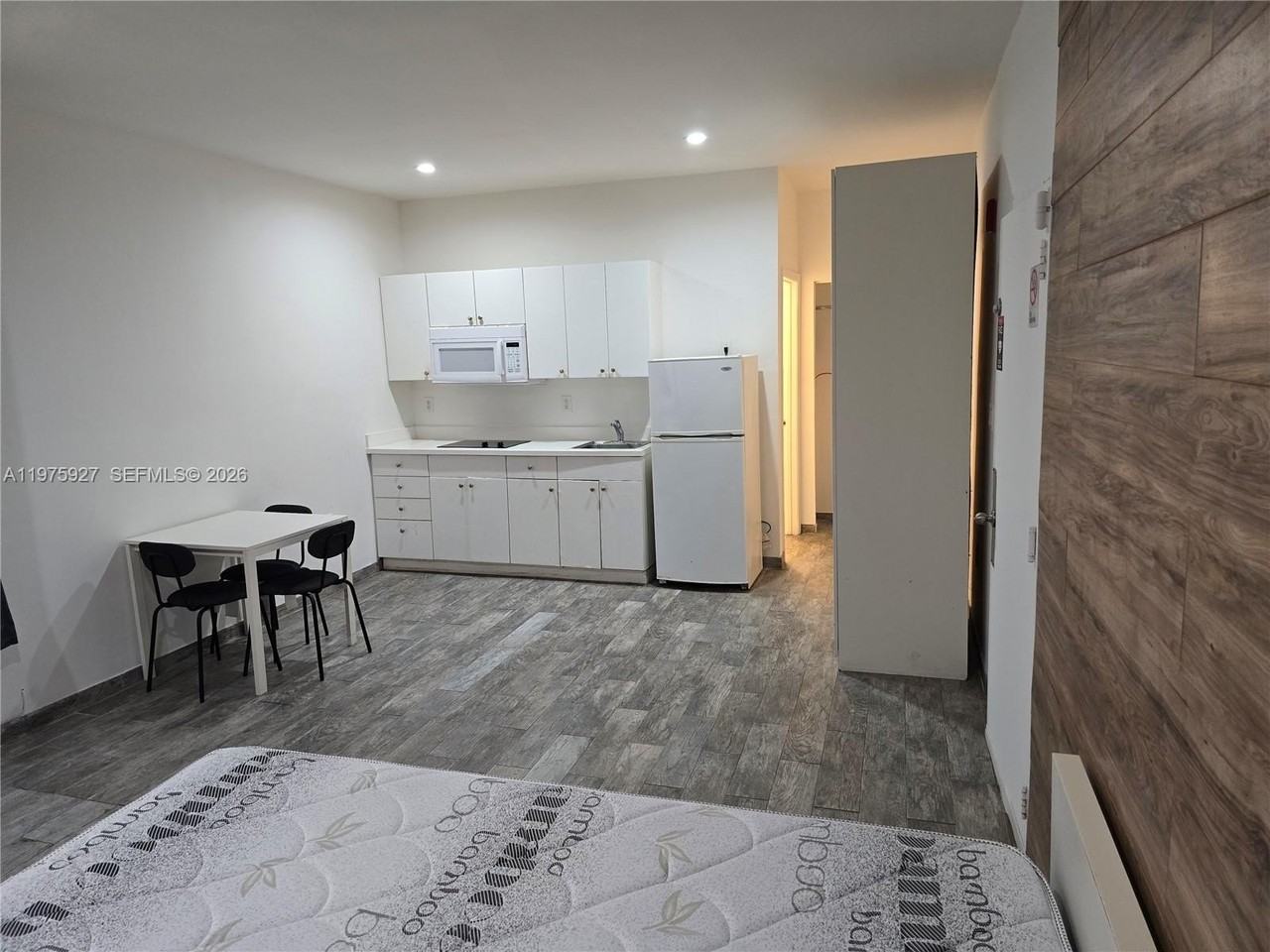 1345 Pennsylvania Ave #3A - Photo 4 of 19