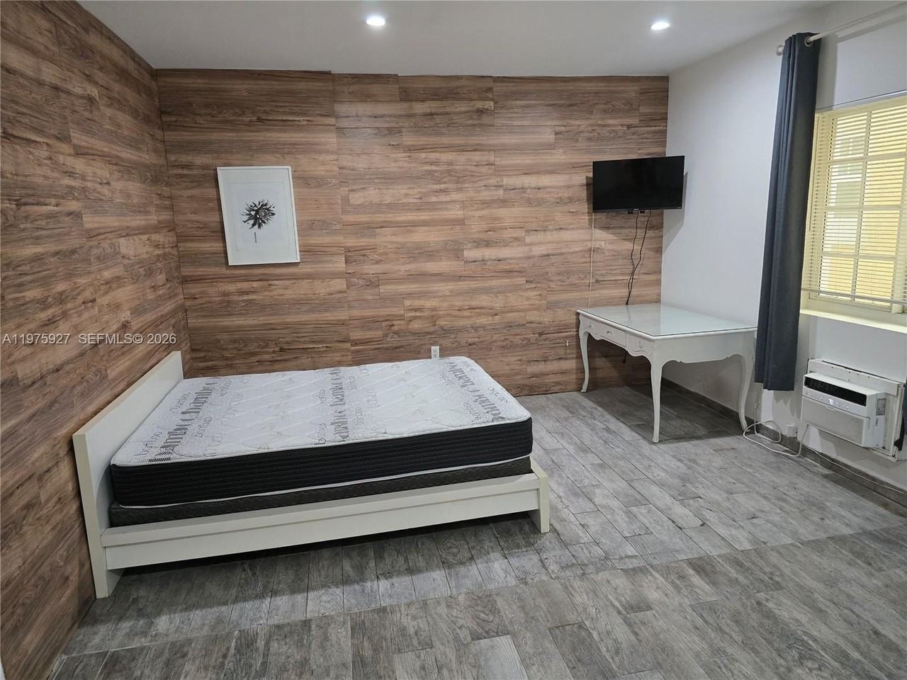 1345 Pennsylvania Ave #3A - Photo 5 of 19