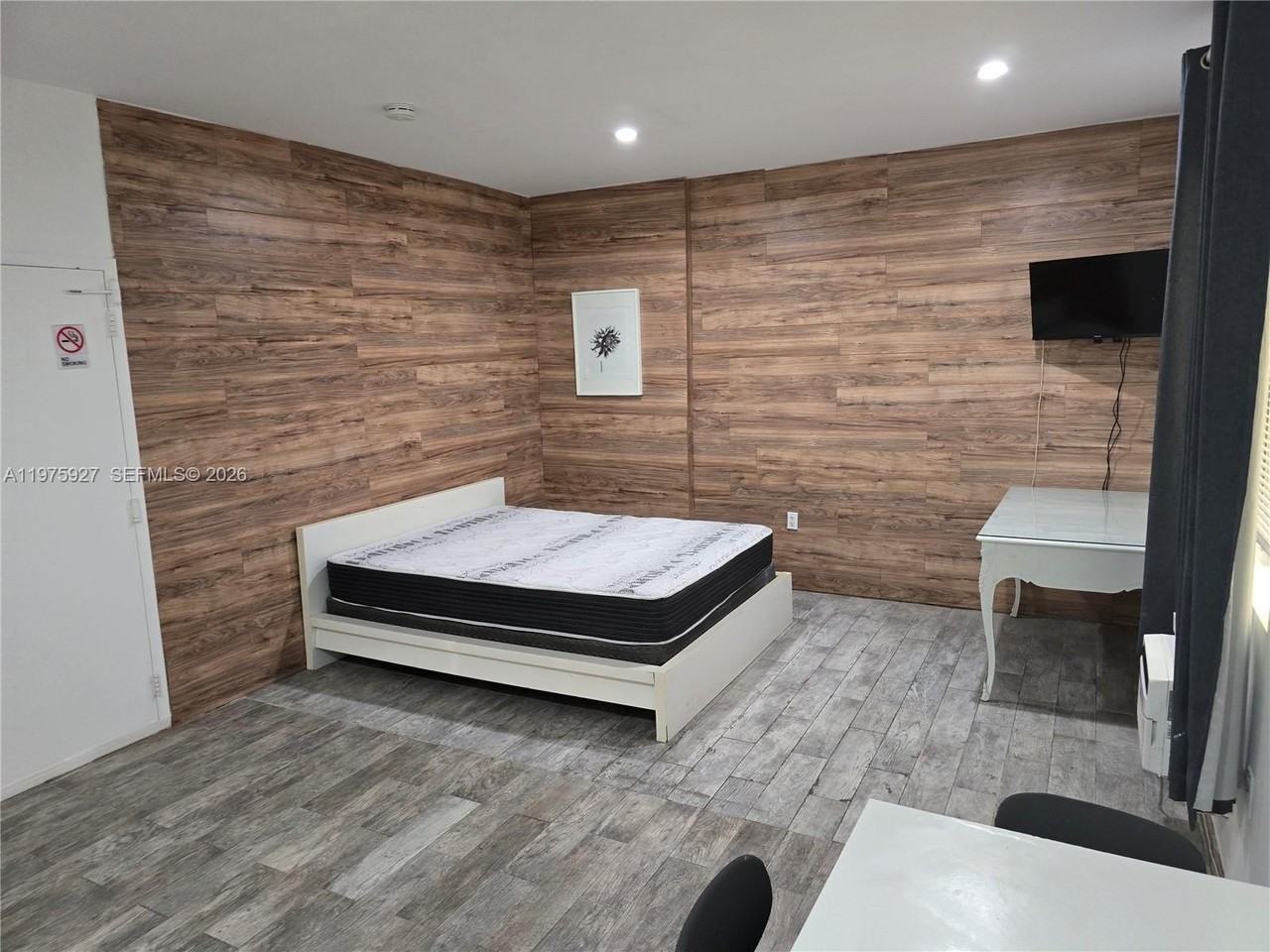 1345 Pennsylvania Ave #3A - Photo 7 of 19