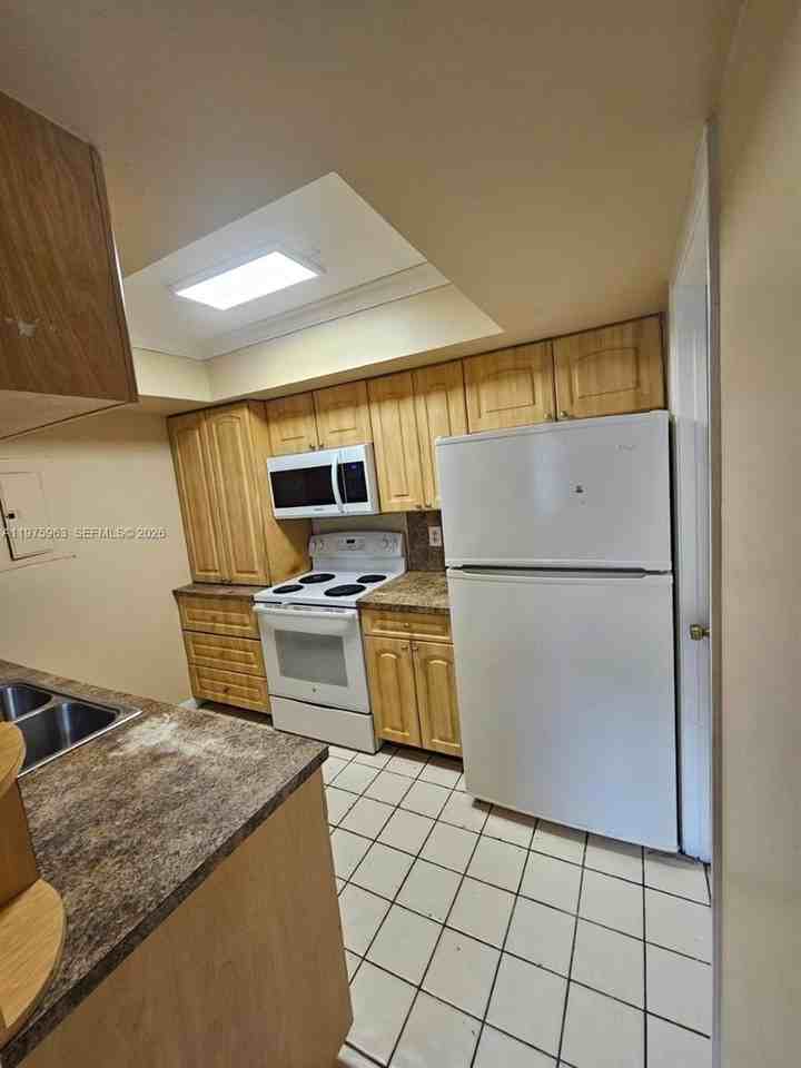 11616 Nw 35th Ct #A2 - Photo 2 of 18