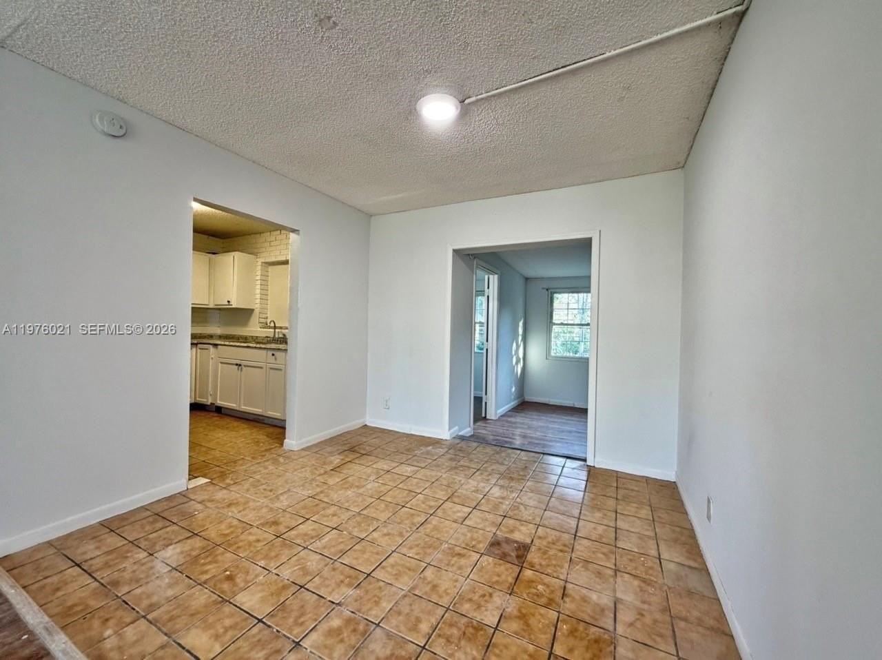 7212 Sw 3rd Ct - Photo 4 of 19