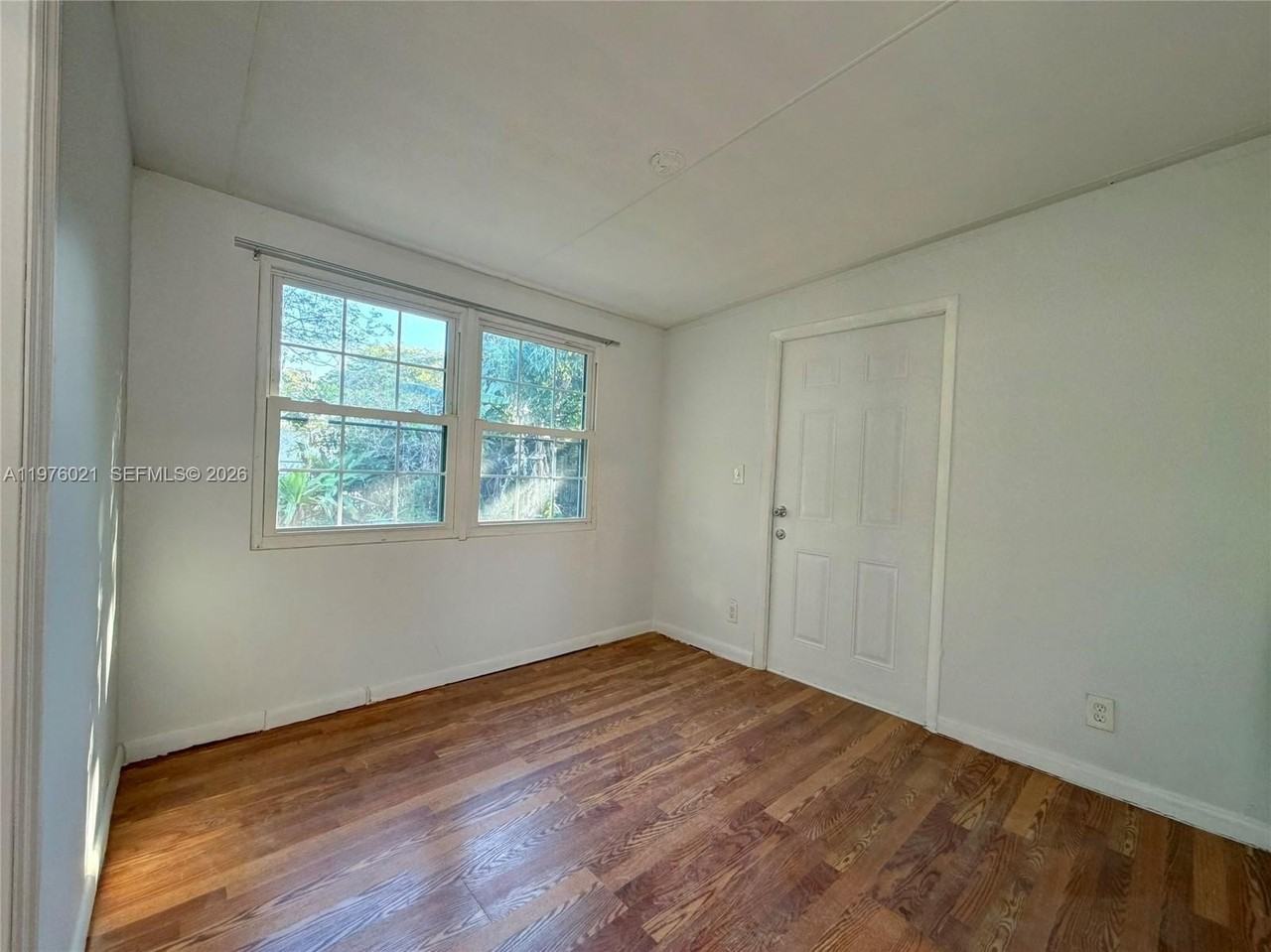 7212 Sw 3rd Ct - Photo 7 of 19