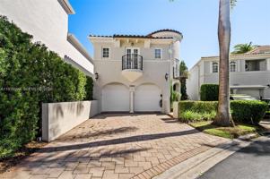 featured image of 20865 Ne 31st Pl