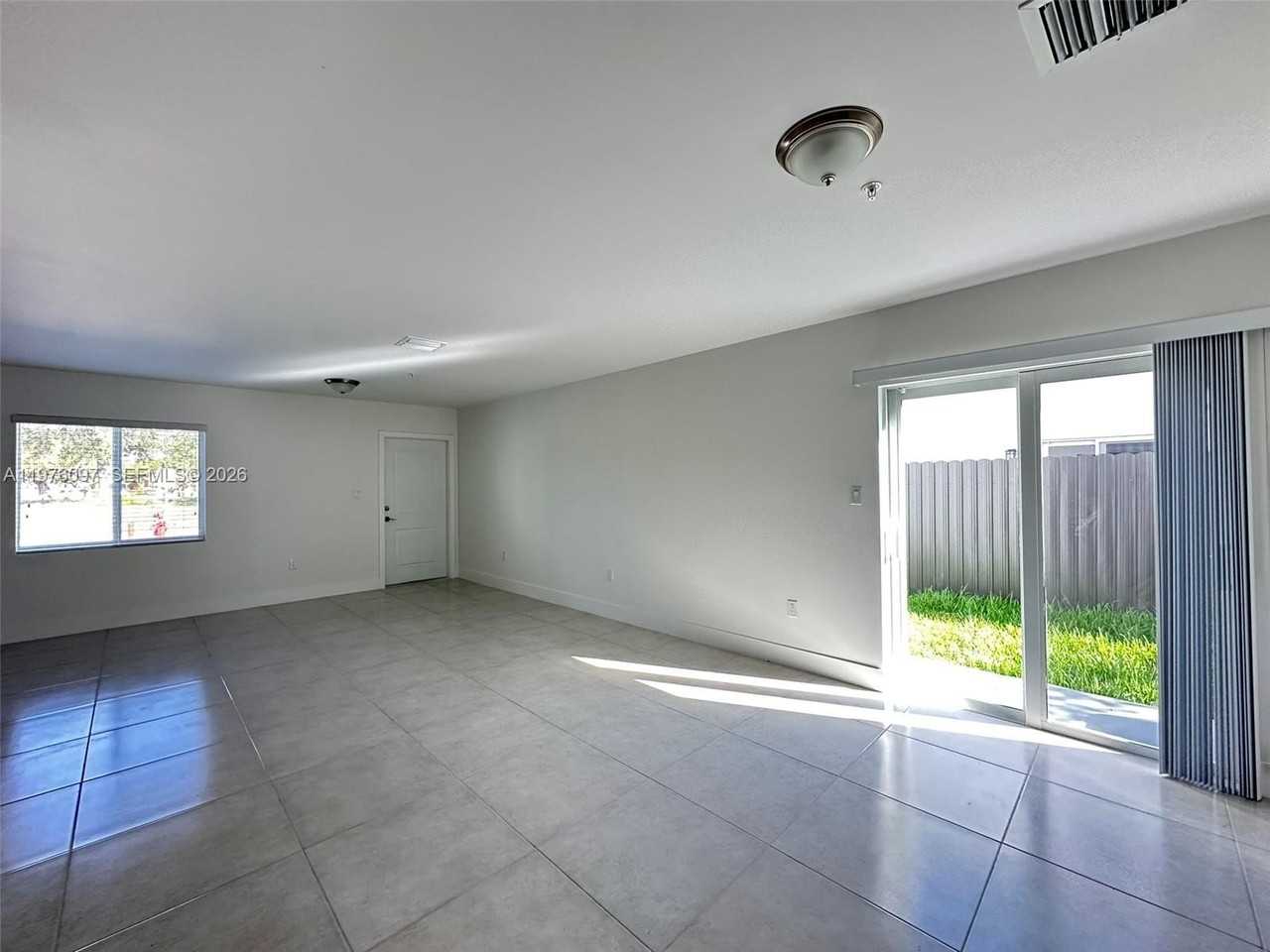 11288 Sw 187th St #11288 - Photo 5 of 16