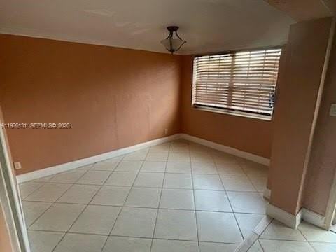 3121 Ne 12th Ave #1 - Photo 6 of 9