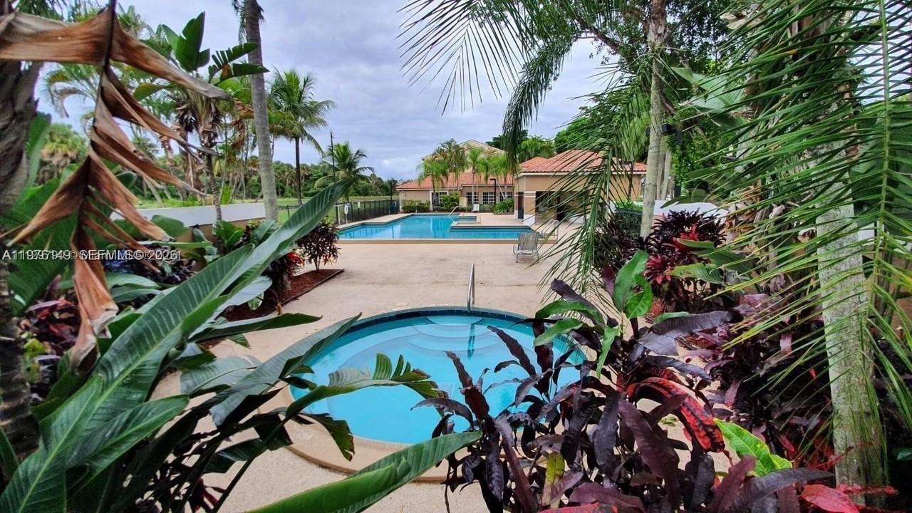 1251 N Benoist Farms Rd #304 - Photo 6 of 21