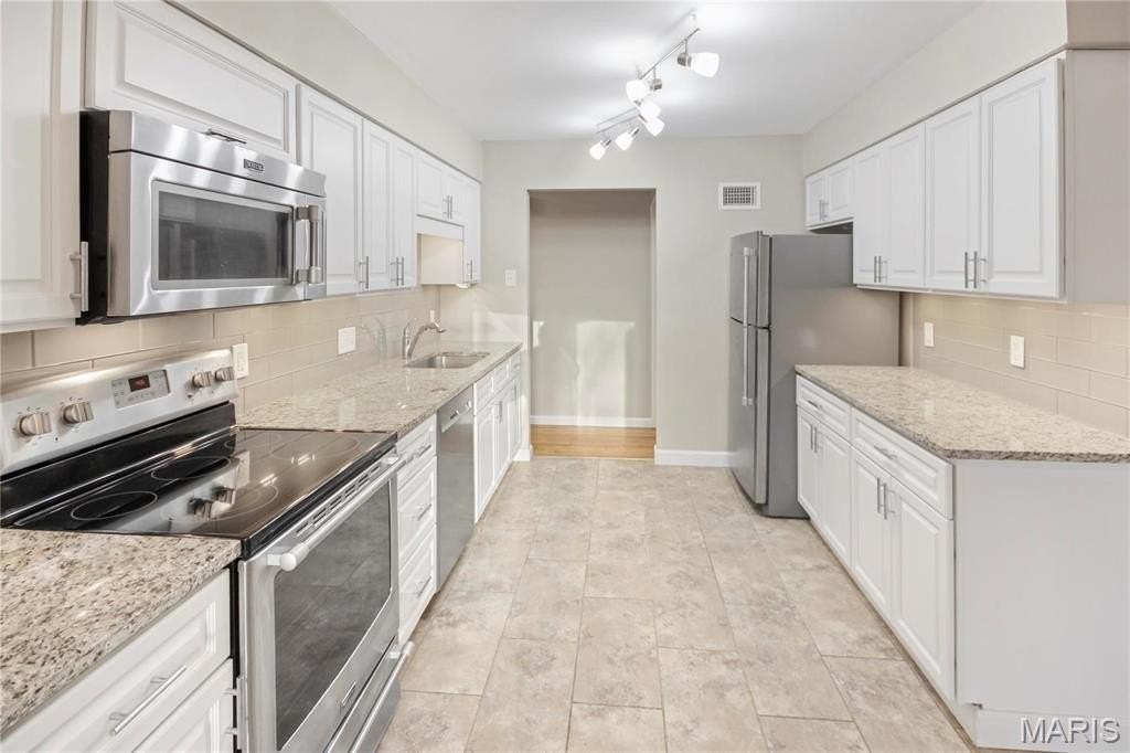 2 Seawood Ct - Photo 5 of 21