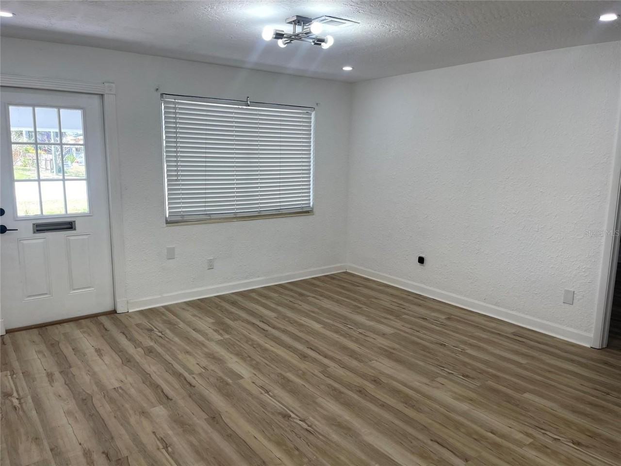 3717 Belmont Blvd - Photo 3 of 50