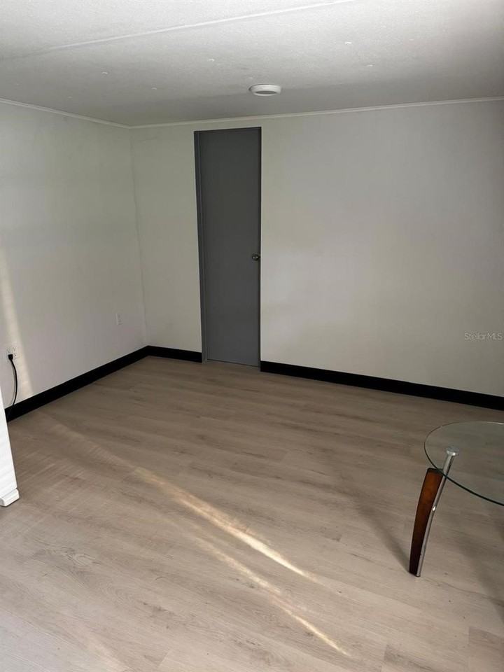 15482 Mapletree Dr - Photo 4 of 7