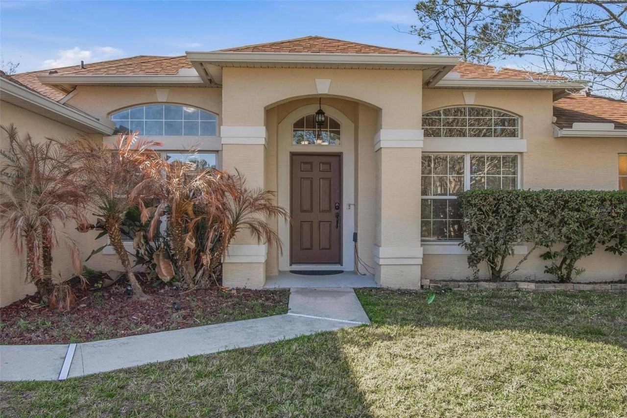 4 Red Oak Pl - Photo 2 of 38