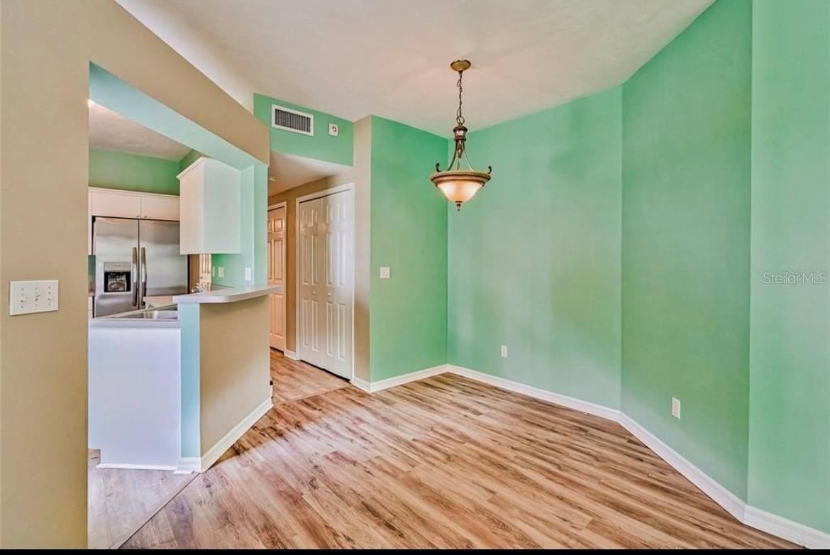 322 Nw 50th Blvd - Photo 5 of 19