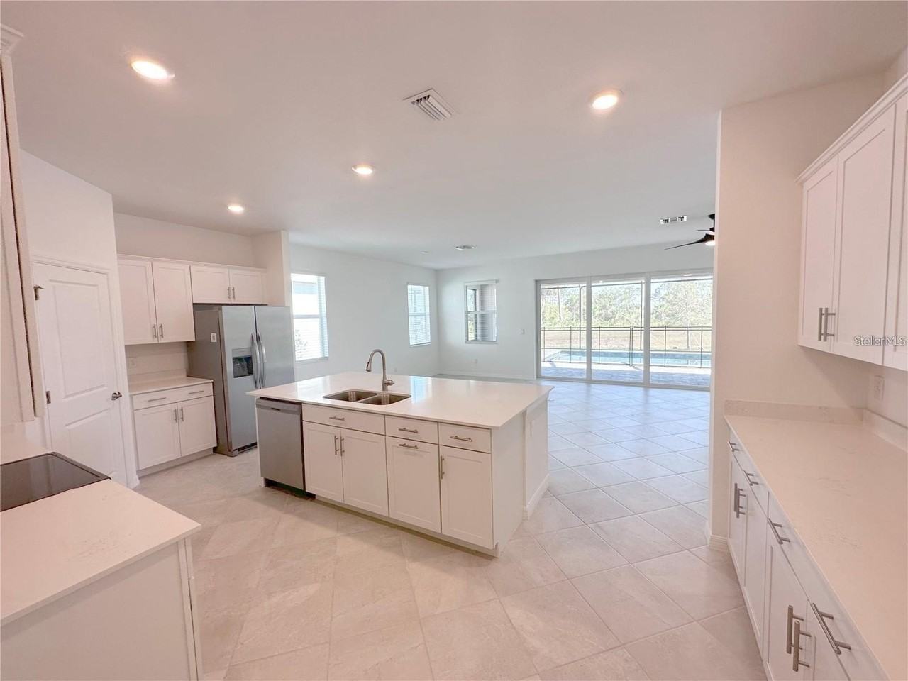 11399 Burgundy Dr - Photo 6 of 35