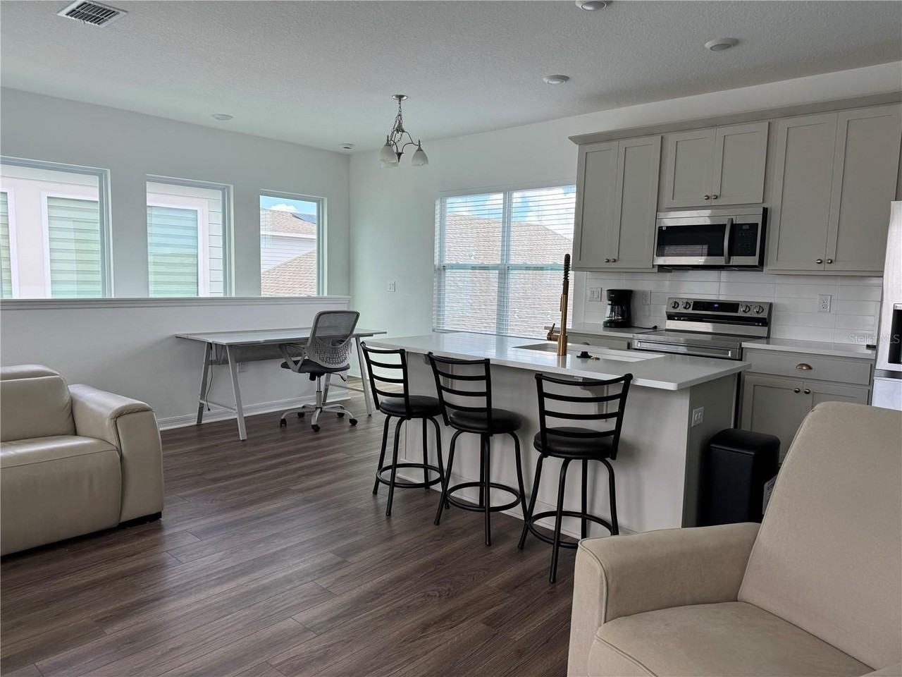 6484 Rover Way - Photo 3 of 8