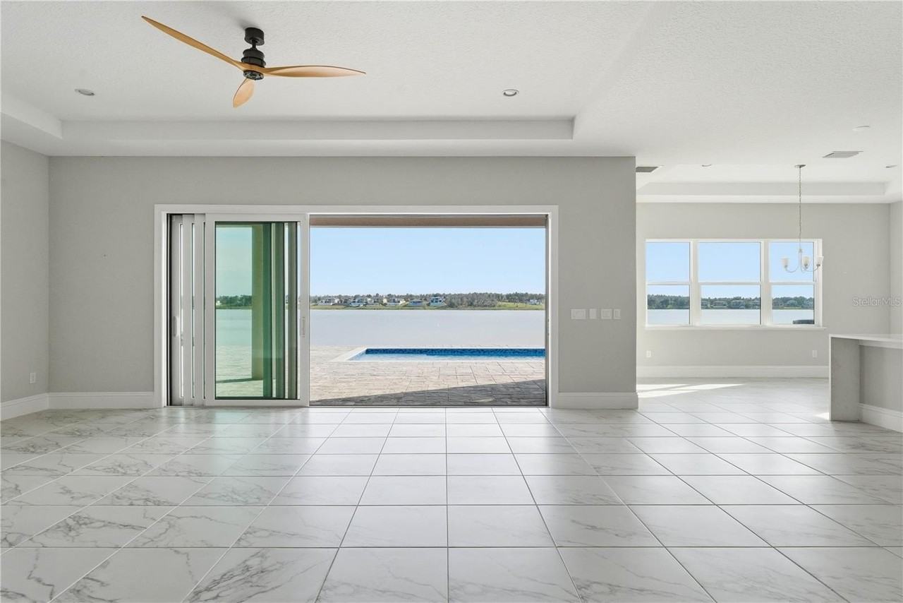 16708 Bolsena Dr - Photo 4 of 32