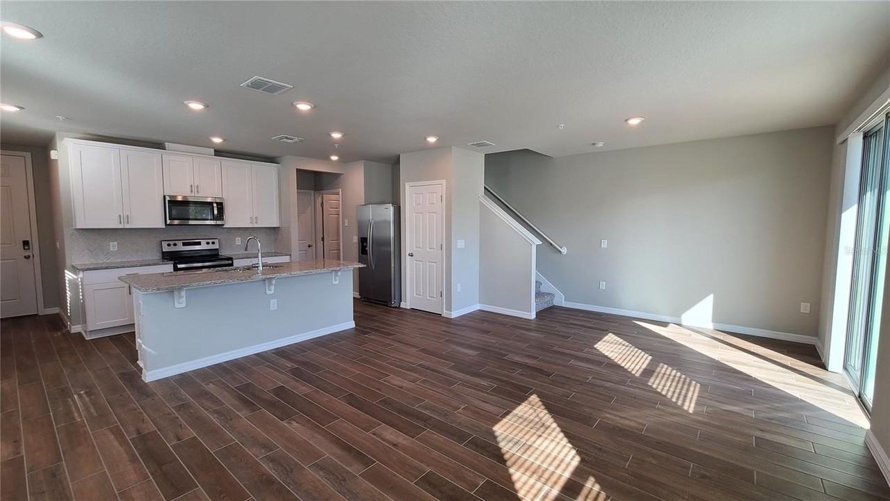 1458 Sage Bush St - Photo 7 of 37