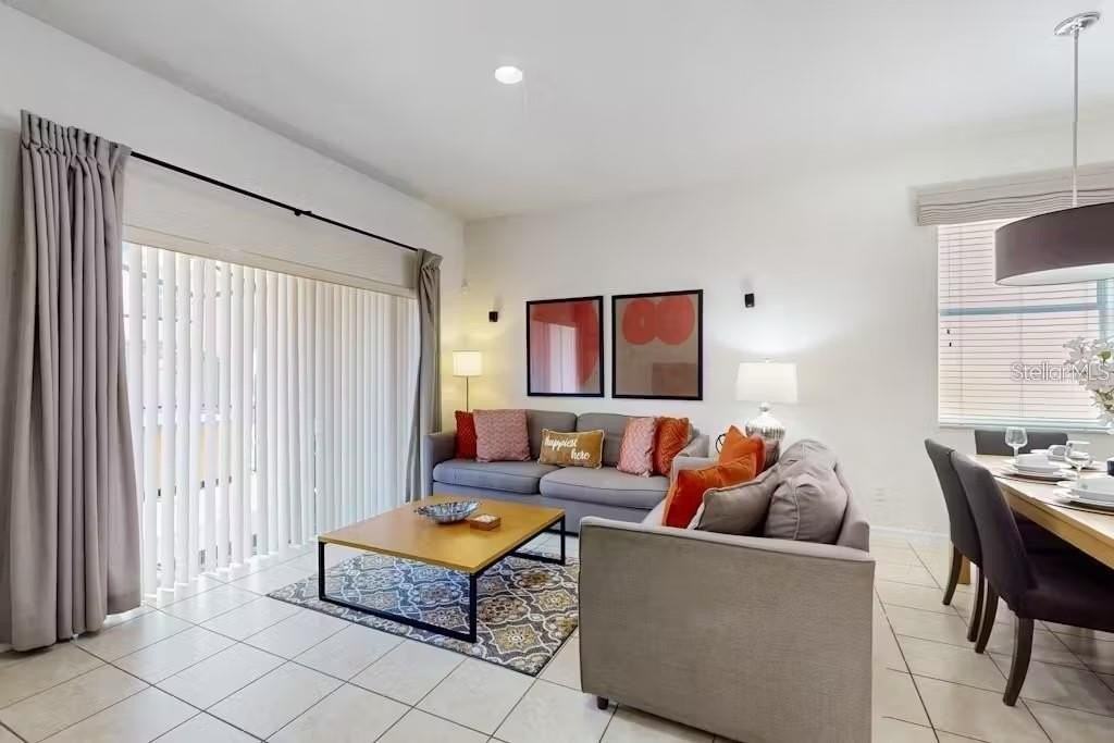 2713 Roadster Ln - Photo 7 of 28