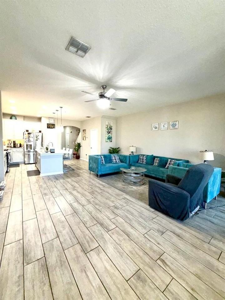 204 Rustic Loop - Photo 6 of 44