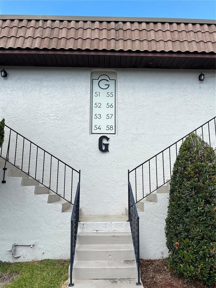 57 Windtree Ln #G - Photo 2 of 21