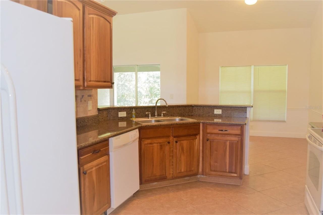 4444 Sw 115th St - Photo 6 of 21