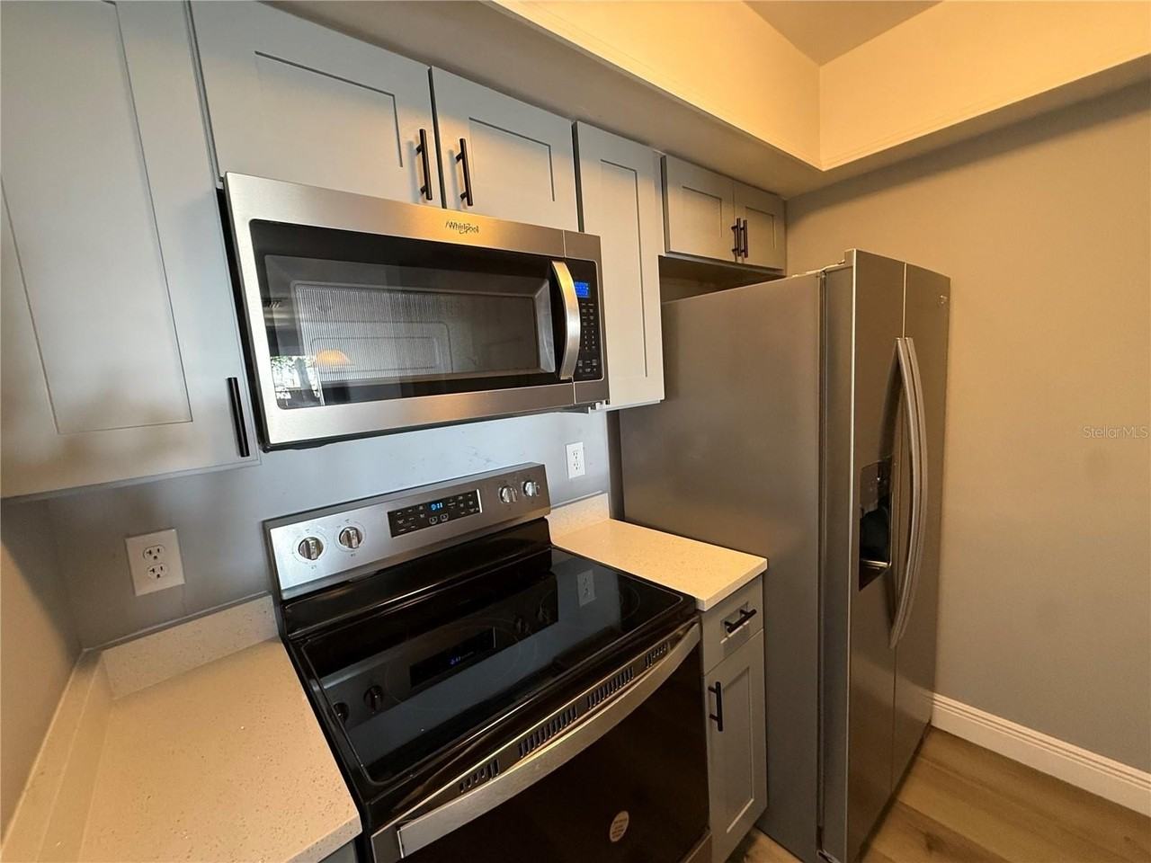 5055 Eaglesmere Dr #D04 - Photo 6 of 15