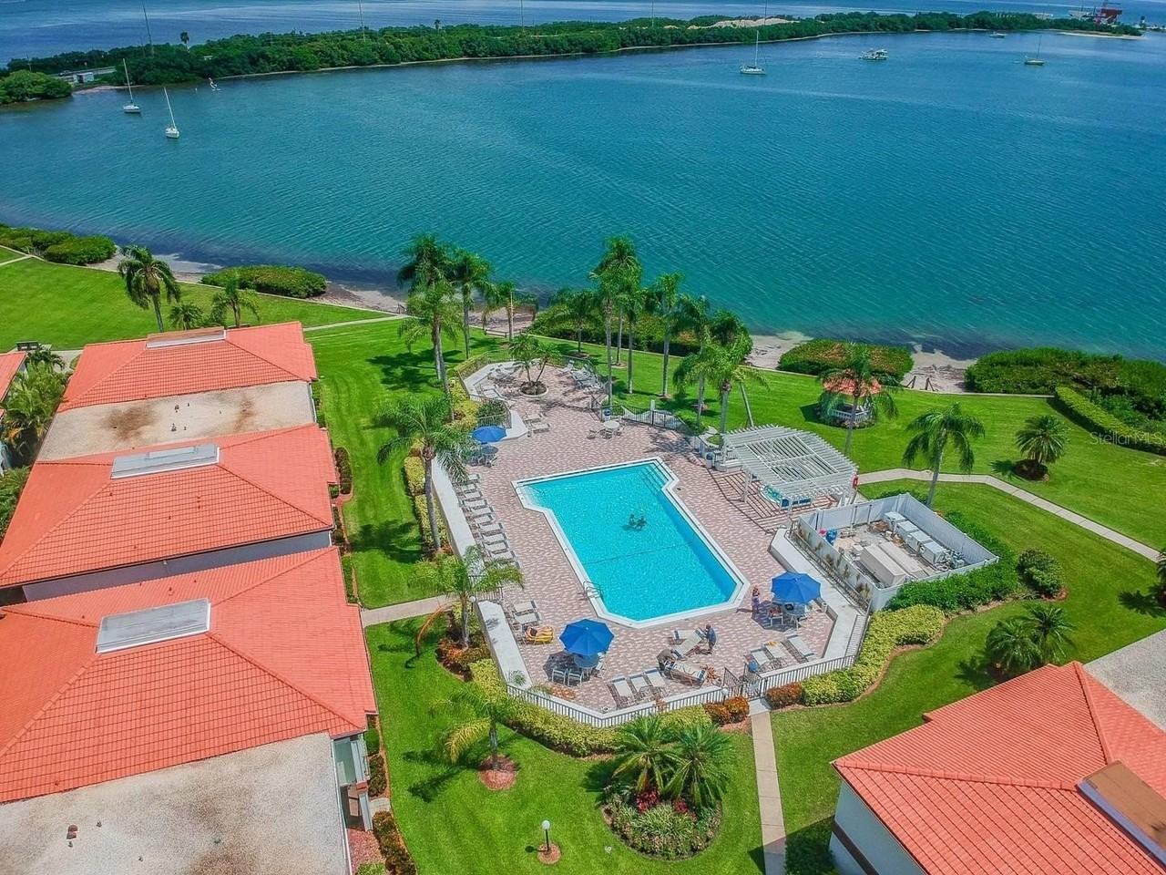 6295 Bahia Del Mar Cir #401