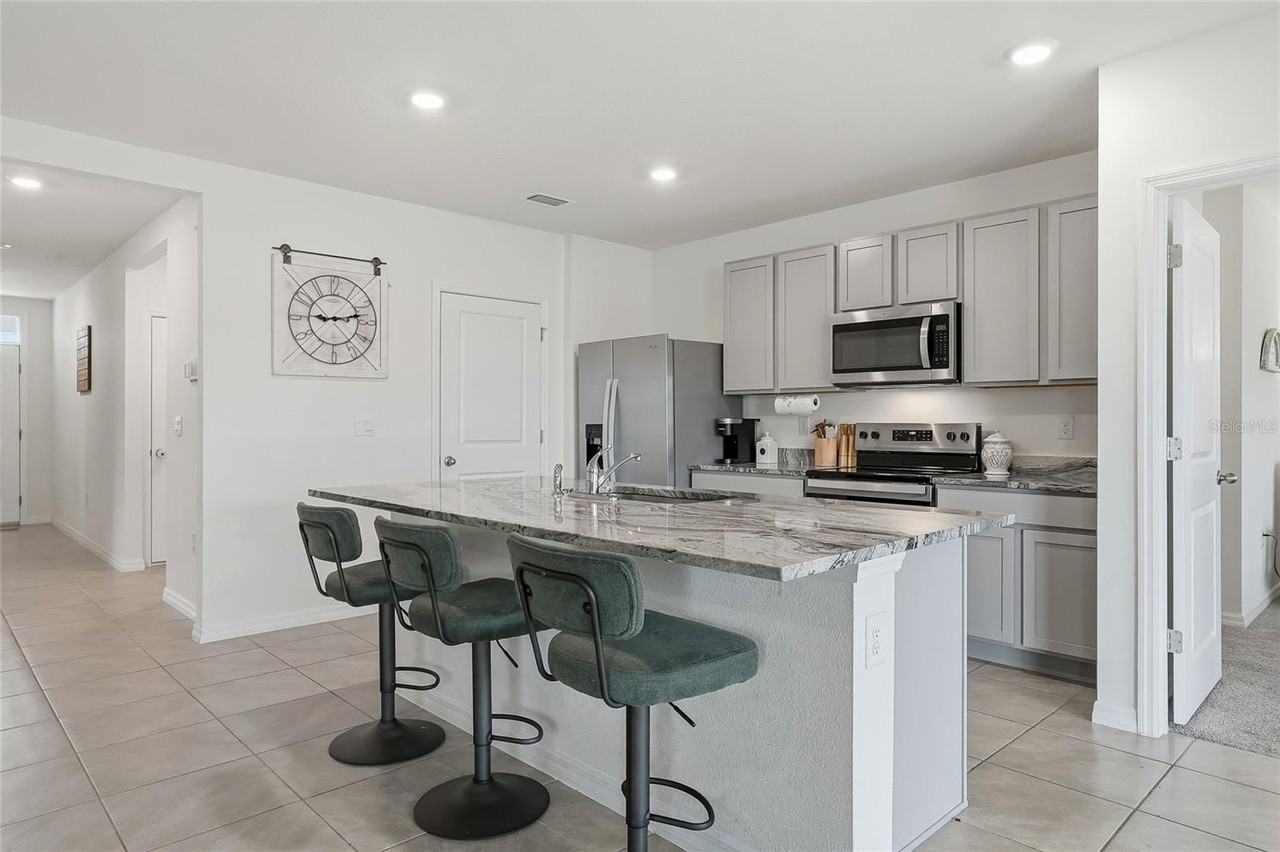 31019 Penny Surf Loop - Photo 3 of 34