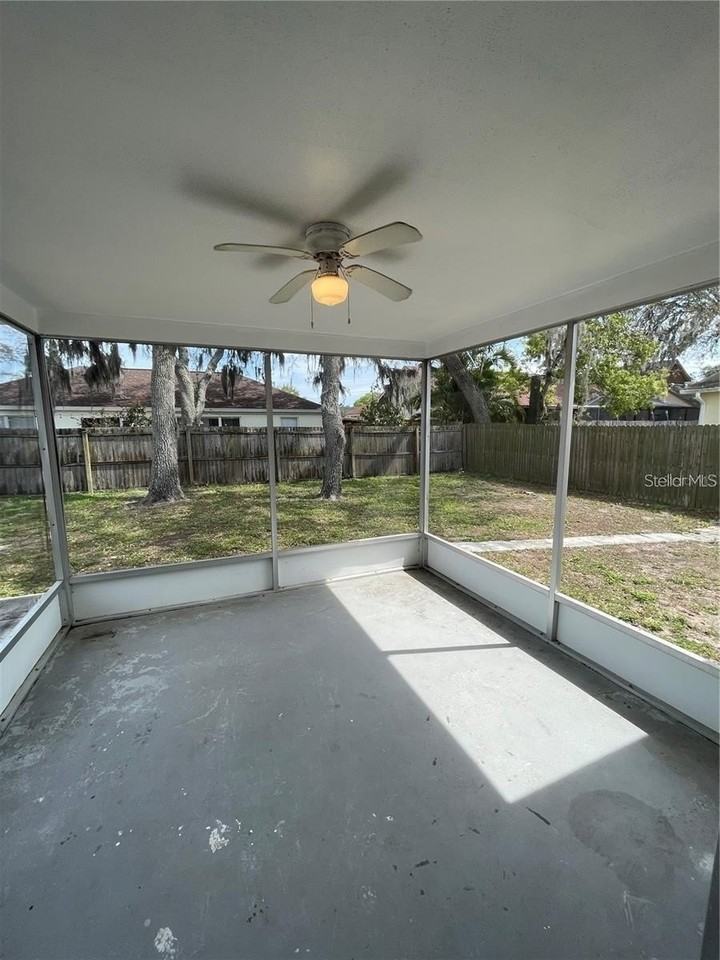 7808 Osteen Rd - Photo 2 of 10