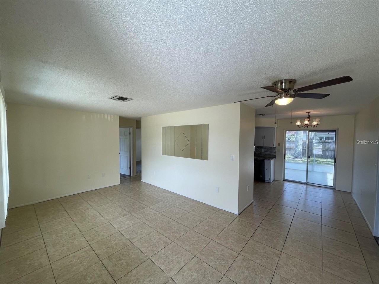 7808 Osteen Rd - Photo 4 of 10