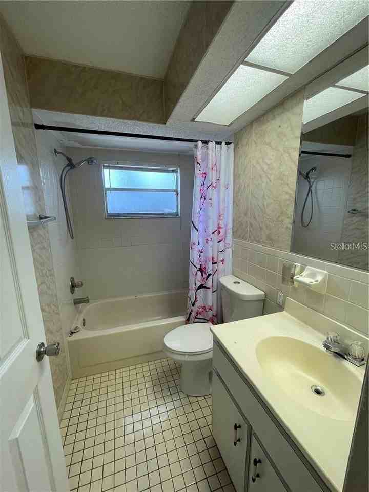 7808 Osteen Rd - Photo 7 of 10
