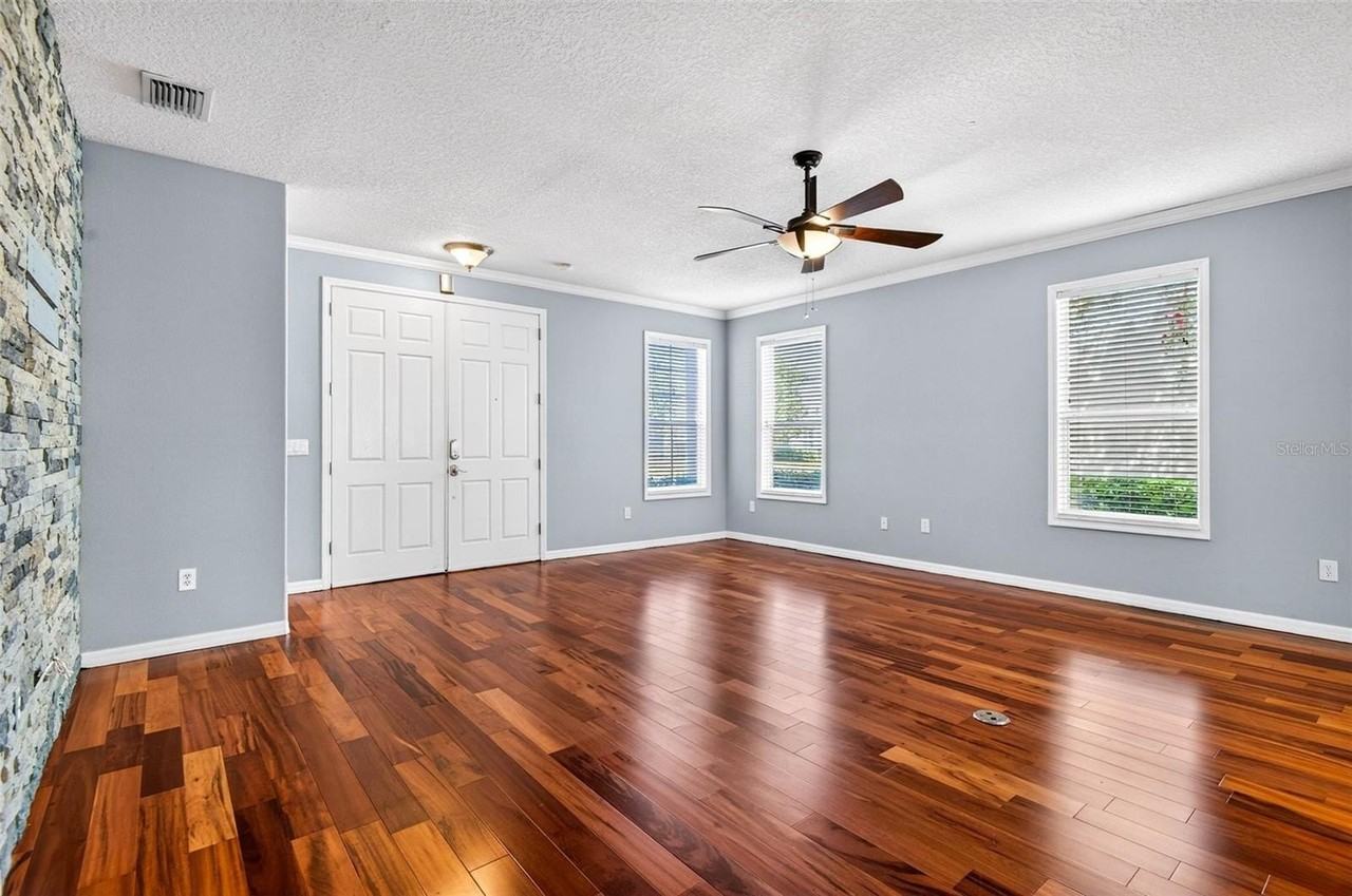 12618 Weston Dr - Photo 5 of 37