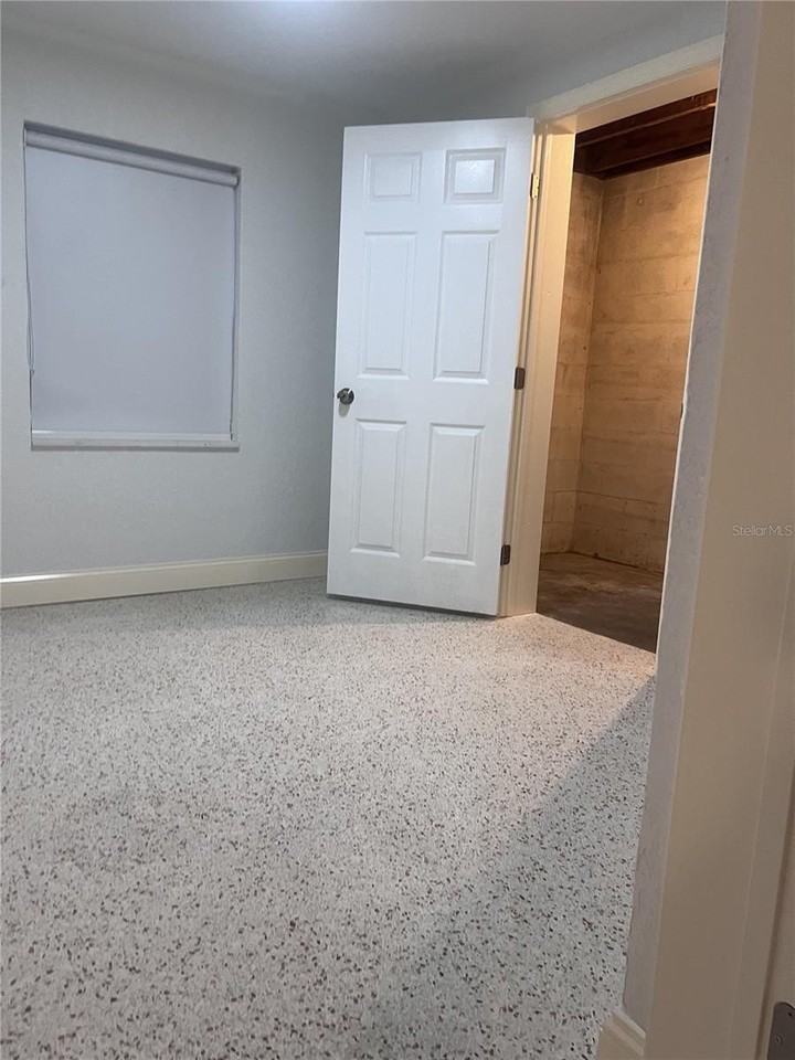 2495 Baywood Dr E - Photo 5 of 14