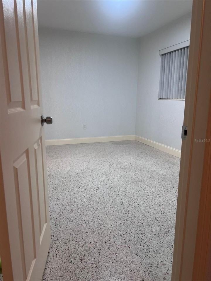 2495 Baywood Dr E - Photo 7 of 14