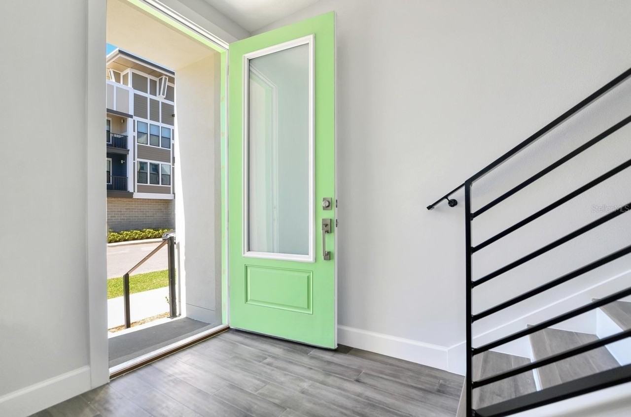 401 N Oregon Ave #7 - Photo 3 of 36